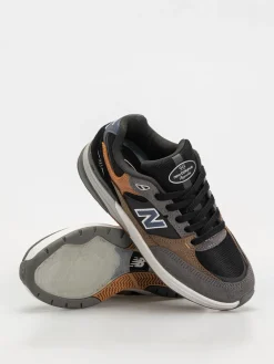 New Balance Shoes 933