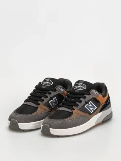 New Balance Shoes 933