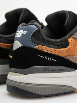 New Balance Shoes 933