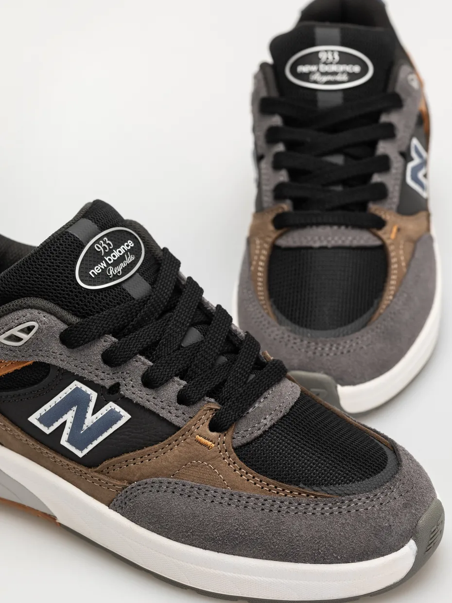 New Balance Shoes 933