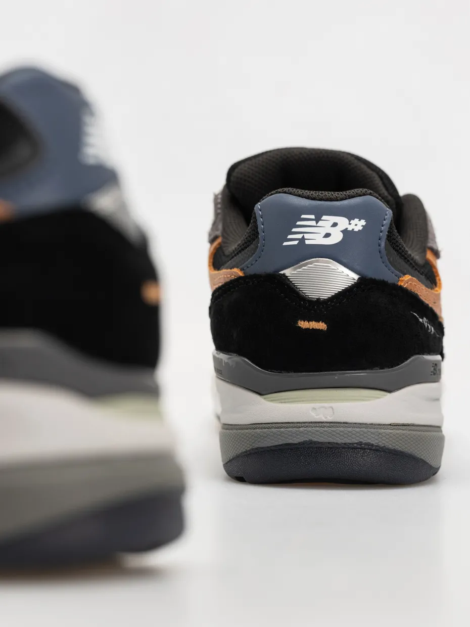 New Balance Shoes 933