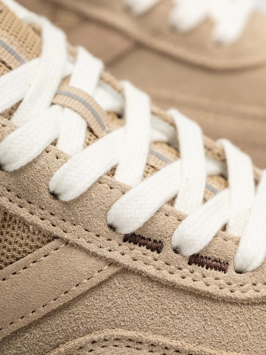 New Balance Shoes 440