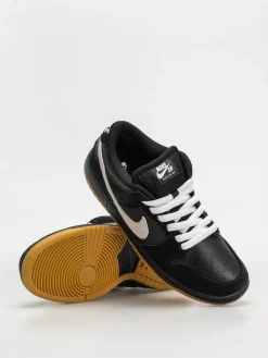 Nike SB Dunk Low Pro Shoes