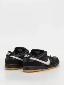Nike SB Dunk Low Pro Shoes