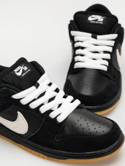Nike SB Dunk Low Pro Shoes