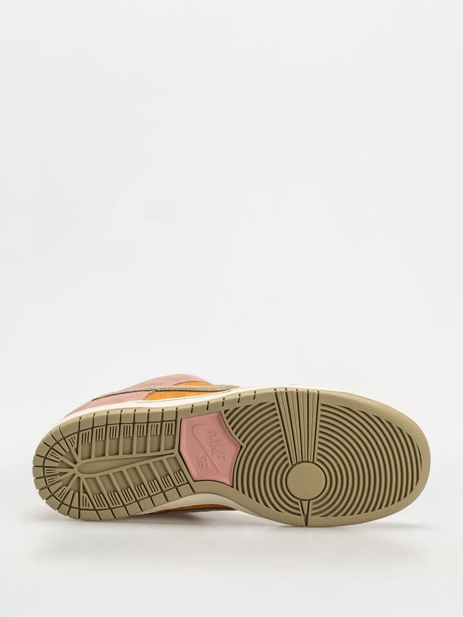 Nike SB Dunk Low Pro Shoes