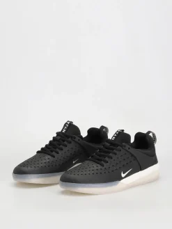 Nike SB Nyjah 3 Shoes