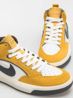 Nike SB React Leo Shoes