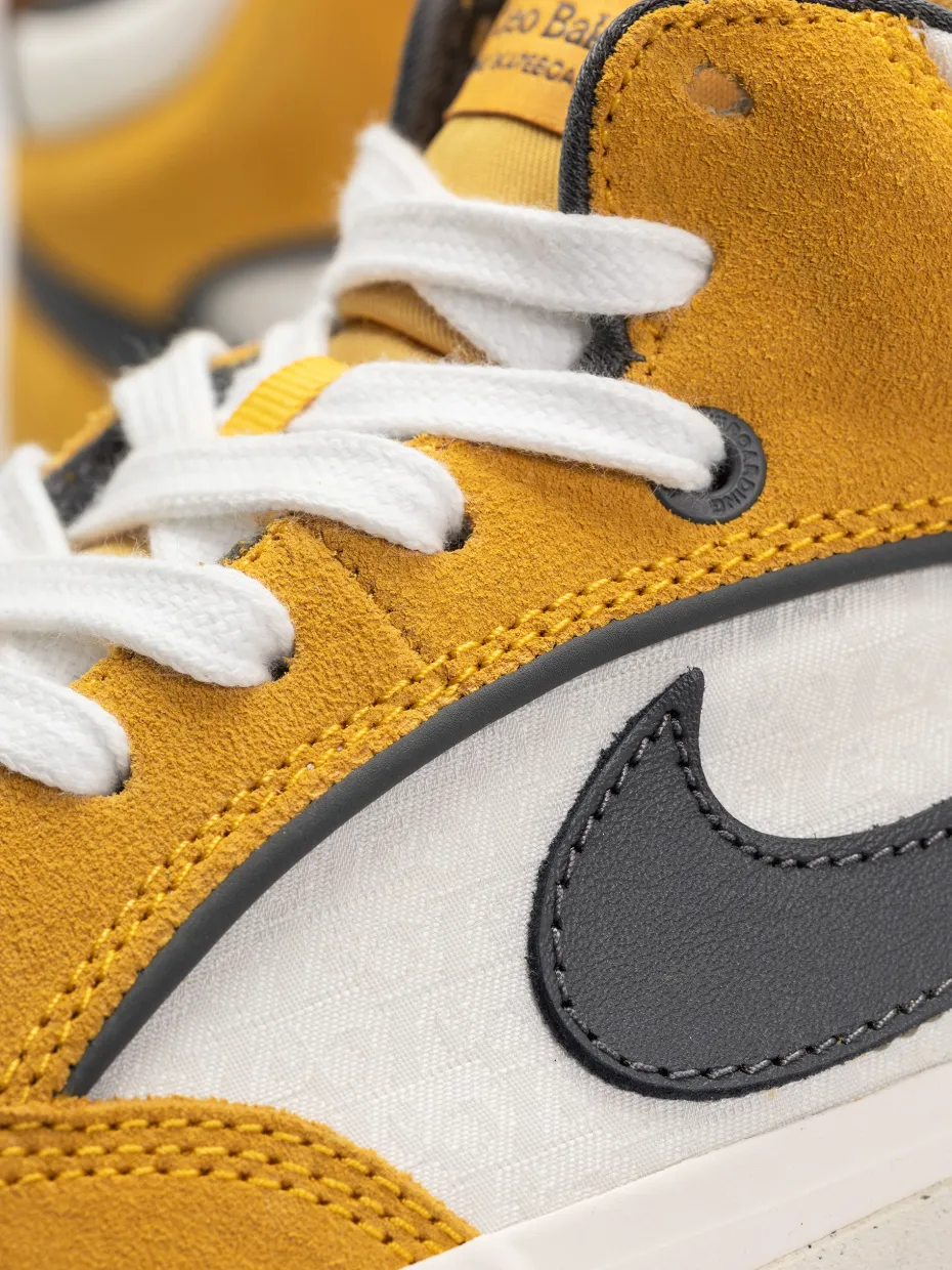 Nike SB React Leo Shoes