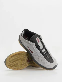 Nike SB Vertebrae Shoes
