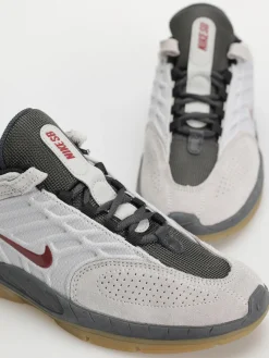 Nike SB Vertebrae Shoes