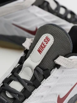 Nike SB Vertebrae Shoes