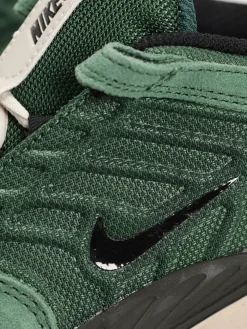 Nike SB Vertebrae Shoes