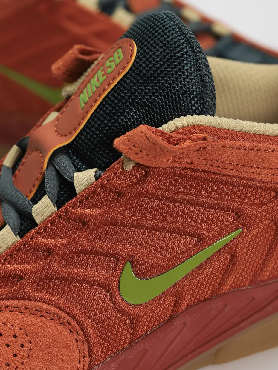 Nike SB Vertebrae Te Shoes