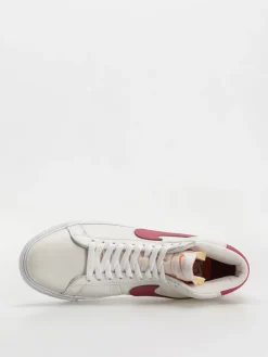 Nike SB Zoom Blazer Mid Iso Shoes