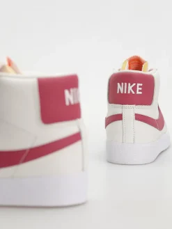 Nike SB Zoom Blazer Mid Iso Shoes