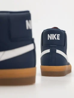 Nike SB Zoom Blazer Mid Iso Shoes