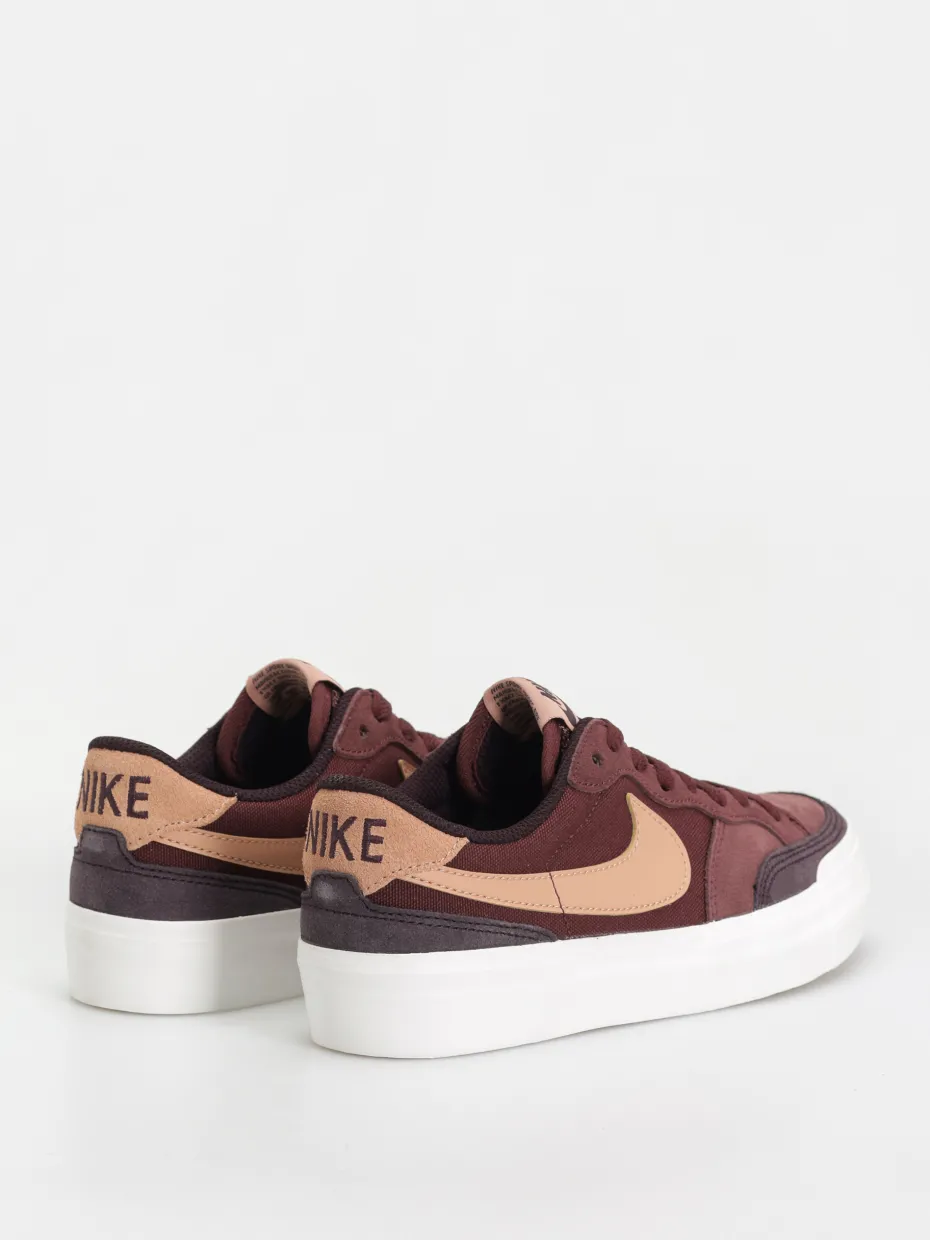 Nike SB Zoom Pogo Plus Shoes