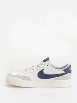 Nike SB Zoom Pogo Plus Shoes