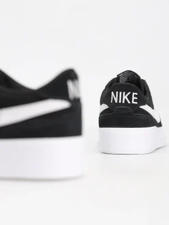 Nike SB Zoom Pogo Plus Shoes