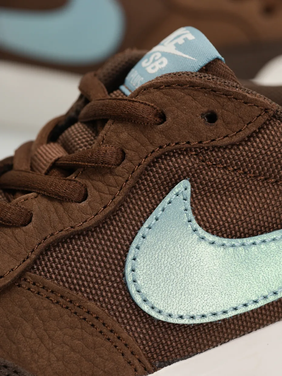 Nike SB Zoom Pogo Plus Shoes