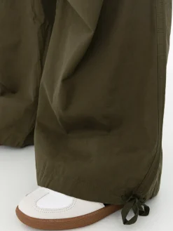 Santa Cruz Strip Parachute Wmn Pants