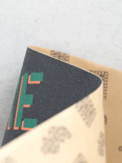 Shake Junt Grip Hurricane Foy
