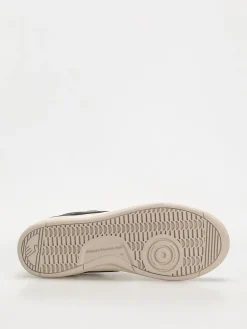 Stepney Workers Club Pro Cup 01 S-Strike Shoes