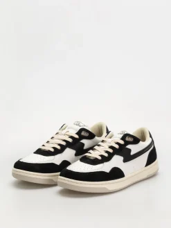 Stepney Workers Club Pro Cup 01 S-Strike Shoes