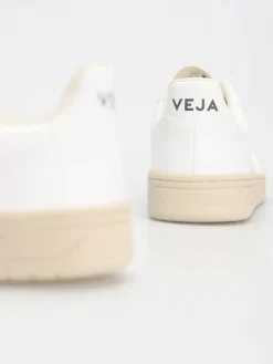 Veja V-10 Shoes