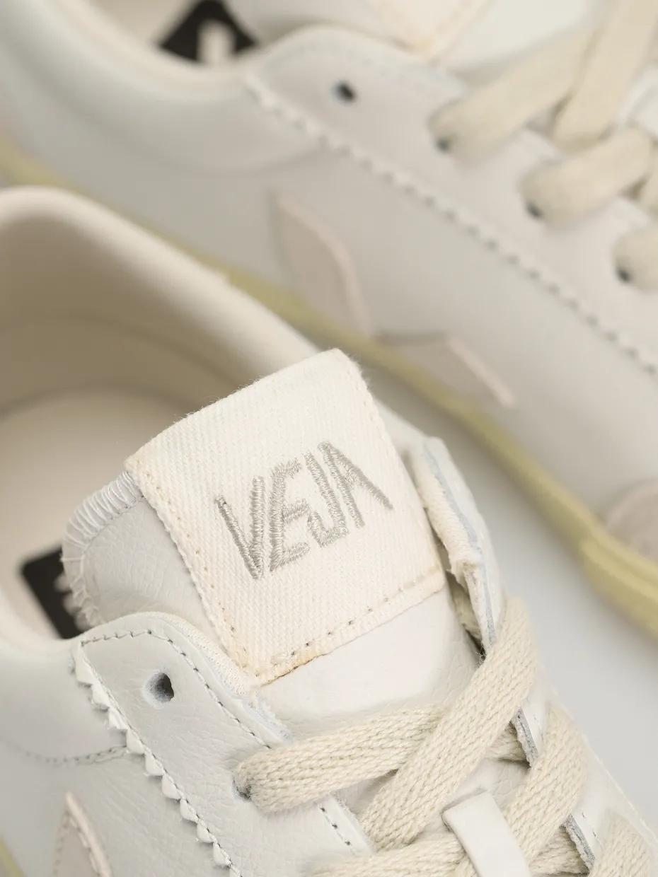 Veja Volley Wmn Shoes