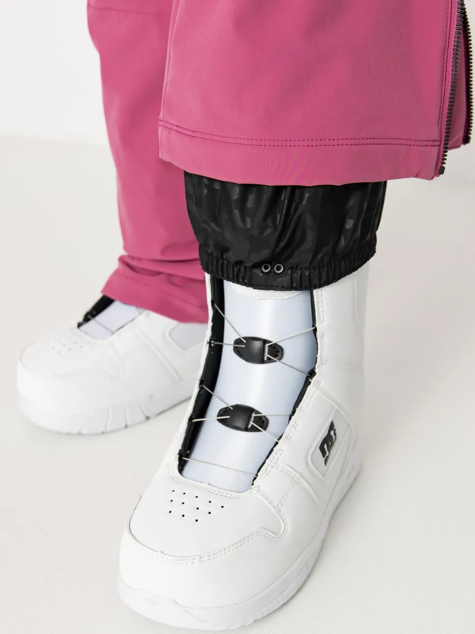 Womens Volcom Snowboard pants Battle Stretch